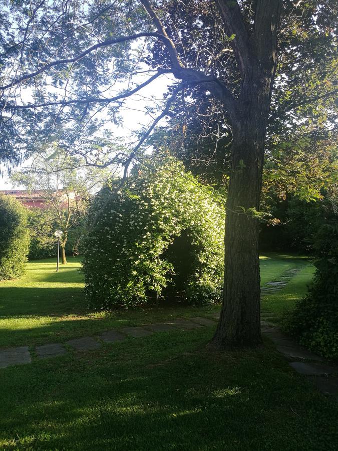 Bed and Breakfast Rainbow Relais Lesa Exterior foto